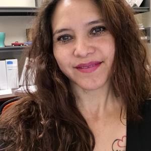 Meet your Posher, Lisa